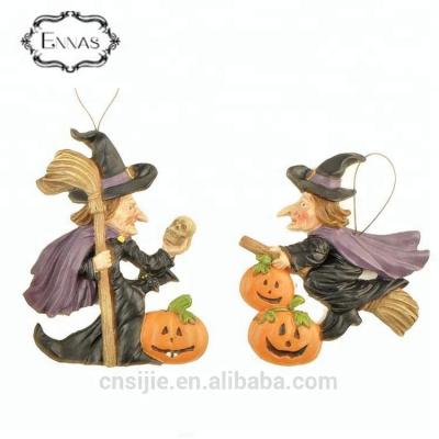 China MOQ Handmade Small Resin Witch Ornament For Halloween Decoration for sale