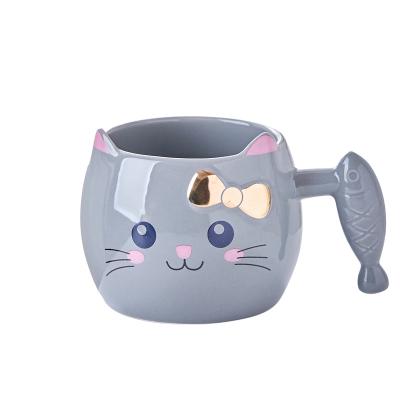 China Creative Viable Cat Ceramic Gold Animal Crown Handle Mobile Phone Bracket Coffee Mug Crown Handle Cup Animal Water C for sale