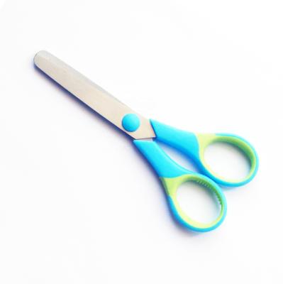 China Kids Scissors Universal Soft Cutting Handle Student Scissors SC5110 for sale