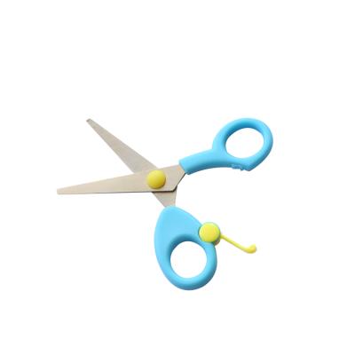 China Small Universal Cut Soothing Handle with Spring Student Craft School Children's Scissors Safety Stainless Steel Scissors SA0505 for sale