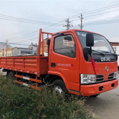 China 100Km/h licht van de de Bestelwagensvrachtwagen 82hp 4*2 van de Plichtslading Dieseltype Te koop