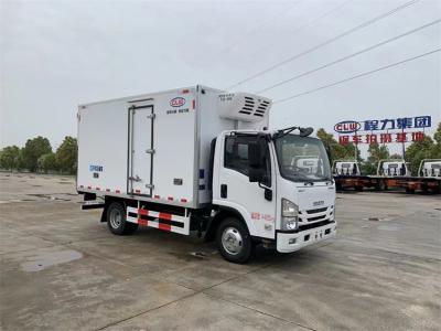 China Tiefkühlkost-LKWs 130hp Isuzu Refrigerated Truck Cargo Van Truck 4x2 zu verkaufen