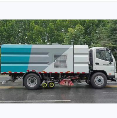 Chine L'équipement de nettoyage des rues est équipé d'un routeur de 2600 mm à base de roues et d'un camion de lavage routier - BJ1045V9JB3 à vendre