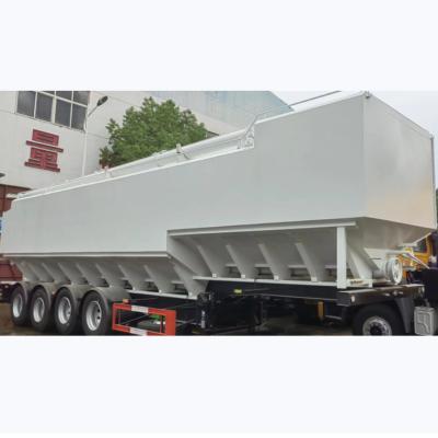 China 95HP Semi Trailer Bulk Feed Truck Max Speed 90 Km/H for sale