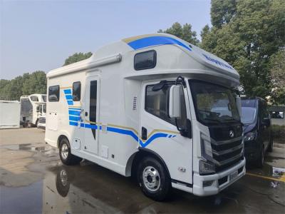 China Custom YUEJIN 4x2 Luxus Wohnmobil Urlaubswagen / Wohnwagen Verkauf in Saudi-Arabien zu verkaufen