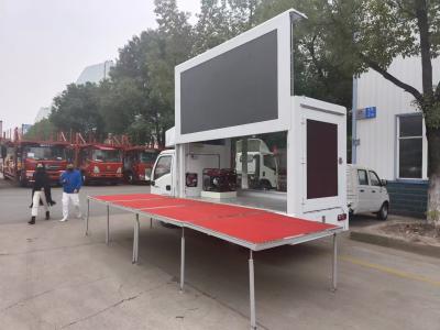 China Novo camião de publicidade com ecrã LED Euro 6 115hp à venda