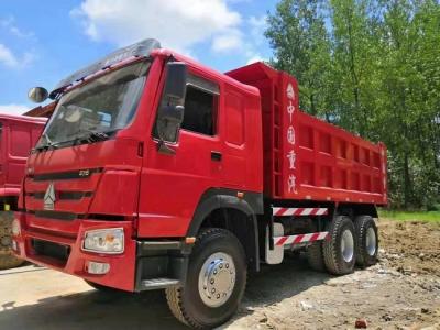 Cina Euro rosso 2 camion utilizzati di Howo, autocarro con cassone ribaltabile della seconda mano della carrozza HW76 in vendita