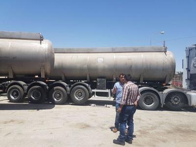 China 42m3 Fuel Tanker Semi Trailer , 3 Axle Stainless Steel Tanker Trailers for sale