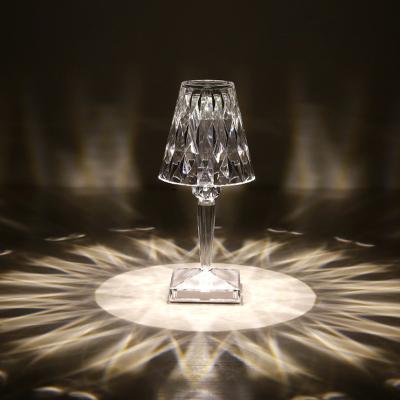 Κίνα Factory Wholesale Modern Acrylic LED Crystal Lamp USB Table Night Light Lamp USB Rechargeable Transparent Living Room Bedroom προς πώληση