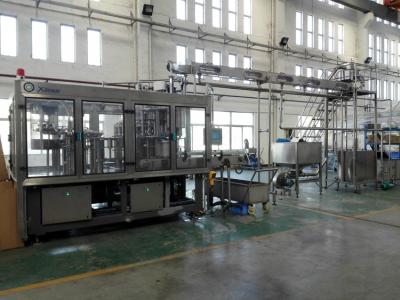 Cina Monoblock 5 L macchina di rifornimento liquida automatica con la funzione di lubrificazione della cinghia in vendita