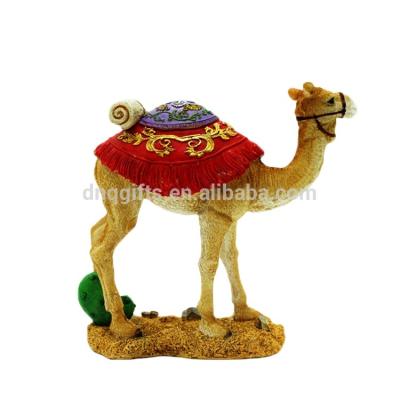 China Dubai Resin Camel Souvenir Decorative Figurines Dubai for sale