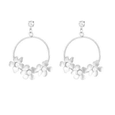 China CLASSIC simple CIA fashion personality earrings pearl shape petal Japanese and Korean temperament earrings for sale