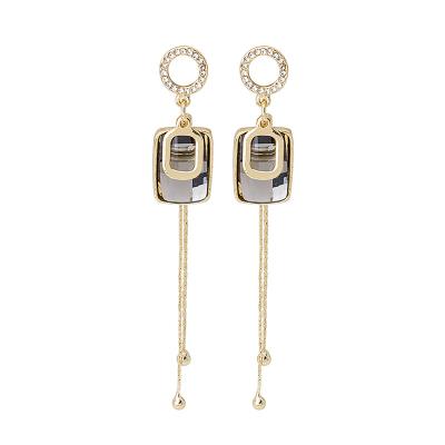 China Wholesale Trendy New Arrival Geometric Square Gold Dangle Earrings for sale