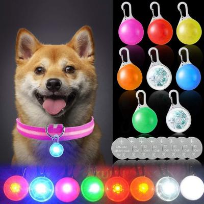 China Durable PVC Material Colorful Key Chain LED Battery Dog Safety Collar Luminous Replaceable Pendant for sale