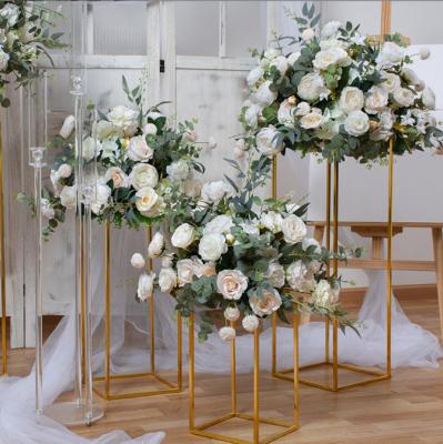 China Silk+plastics Artificial Flower Wholesale Ball White Flower Ball Silk Wedding Table Centerpieces for sale