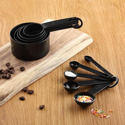 China 10-PACK Sustainable Kitchen Tools Plastic Measuring Cups and Spoons Black White Set for sale