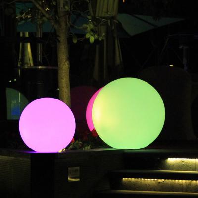 China Garden Party Christmas Party Solar Led Waterproof Led Pool Floating Mood Sensory Ball 40cm for sale