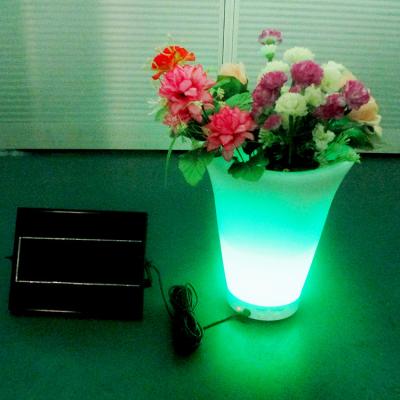 China New Design Modern Waterproof Color LED Outdoor Solar Garden Light Flower Pot for sale