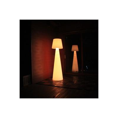 China Modern Hot Selling Floor Lamp Garden Hotel LED Floor Lamp High Quality Rechargeable Floor Lamp for sale