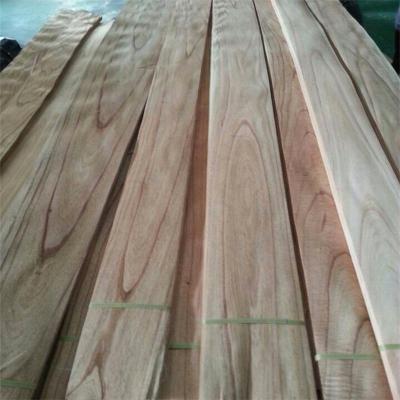 China Plywood Cheap Sliced ​​Chinese Mindy Wood Veneer For Classic Furniture for sale