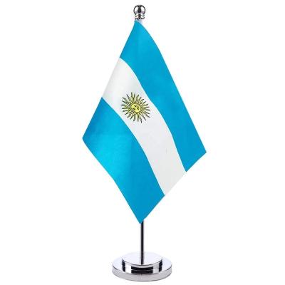 China 2022 Argentina Table Flag Supporter Desk Standing Argentinian Flag for sale