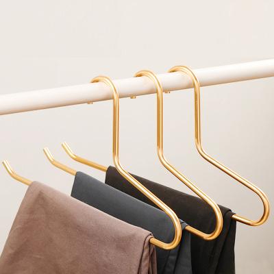 China Modern Space Saving Zipper Metal Jeans Pants Hangers Easy Open Hangers for sale