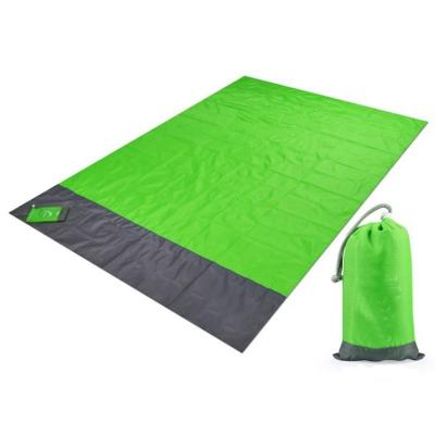 China 210T Polyester Customized Outdoor Waterproof Beach Mat Portable Folding Camping Polyester Pocket Picnic Mat Waterproof Mat for sale