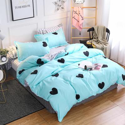 China Low MOQ Size Active Heart Nondisposable Custom Loving Heart Design Printed For Dust Cover Custom Comforter Bedding Set for sale