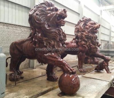 China Large outdoor copper lion sculptures from USA for sale