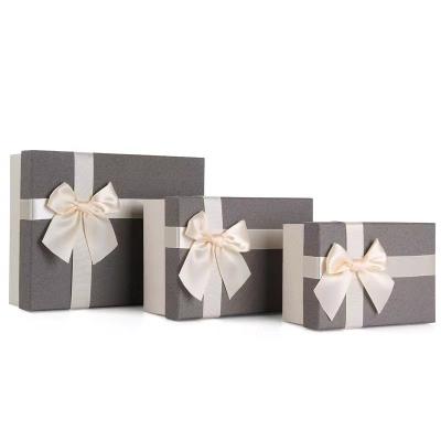 China Gift & Factory Direct Wholesale Craft In Korea Stock Style Customized Gift Box With Ribbon For Flower Packaging Cosmetic Gift for sale