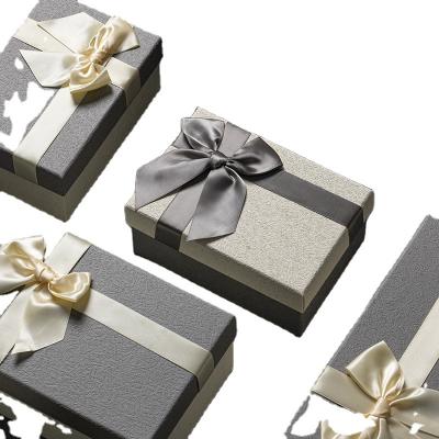 China Gift & Factory Direct Wholesale Craft In Korea Stock Style Customized Gift Box With Ribbon For Flower Packaging Cosmetic Gift for sale