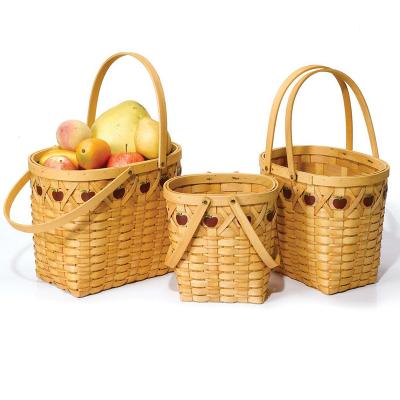 China Viable Handmade Wood Chip Storage Basket Handle Gift Storage Basket Sundries Organizer Basket for sale