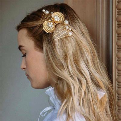 China US Alloy Best Selling Golden Tone Starfish Hair Clips For Girls Gold Shell Pearl Hair Clips Barrettes for sale