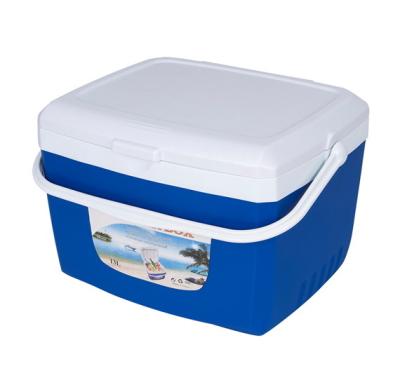 China Waterproof Plastic Ice Cooler Box Insulate American Popular Freezer Car Cooler Box Outdoor Beverage Style Refrigerator for sale