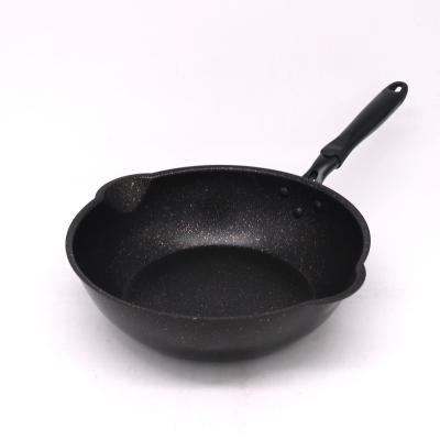 China Modern Convenient Cookware Double Slant Mouth Soup Pot with Long Handle for sale