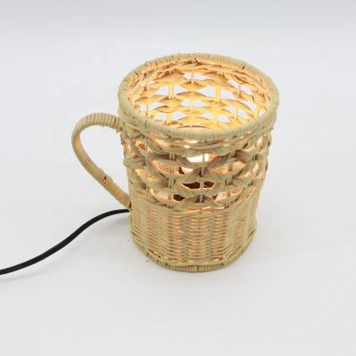 China Originality MBC 2022 New Design Handmade Art Rattan Water Hyacinth Desk Lamp Shade Home Decor Cup Shape Table Lamp for sale