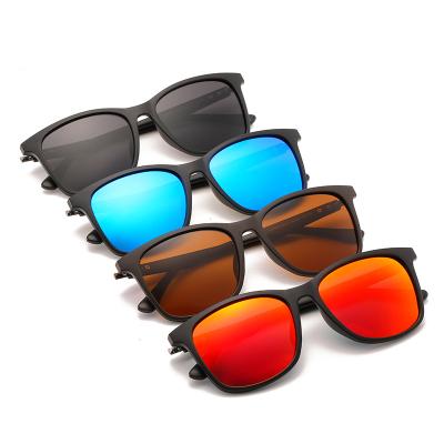 China Fashion Sunglasses Wholesale 2021 Fashion Classic Anti UV400 Lens Outdoor Men Sports Polarized Sunglasses for sale