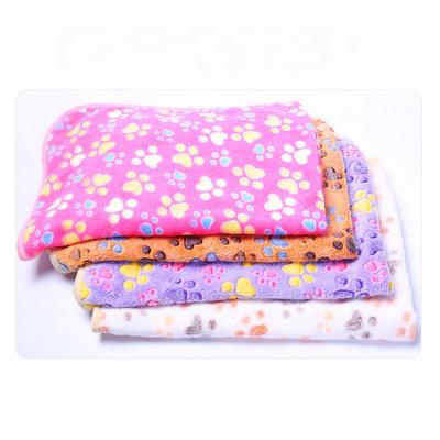 China Pet Thickened Warm Breathable Coral Cushions Flannel Fleece Blanket Wangyu Dog Blanket With Cute Paw Prints for sale