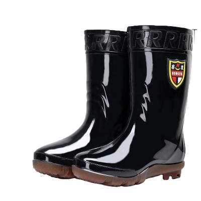 China Winter Black Tube Anti-slippery Round SGS Leading Plastic Men's Flat-Heel Rain Boots Waterproof Custom Rubber Rain Boots Stain Rain Boots for sale