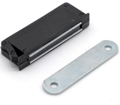 China FS6928 plastic similar to SOUTHCO door lock 02-10-201-10 magnetic door lock push type snap-in type for sale