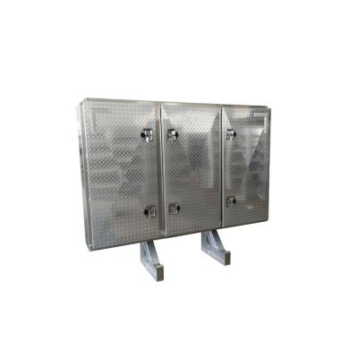 China Vaulted Cab Rack With 3 Doors 3 Door Enclosed Aluminum Headache Rack For Semi Truck for sale