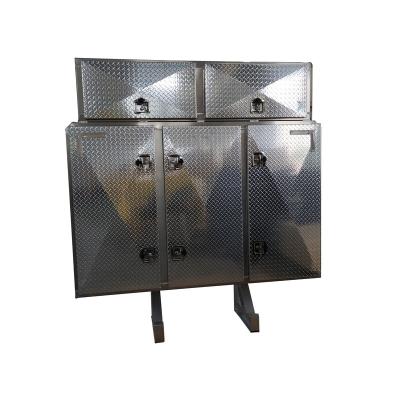 China Vaulted Cab Rack With 5 Doors Diamond Finish 5 Door Enclosed Aluminum Headache Rack For Semi Truck for sale