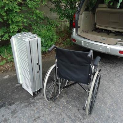 China Tri-floding tri-floding aluminum suitcase ramp for sale