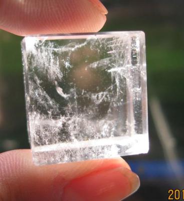 China Europe Crystal Crafts Natural Clear Rock Crystal Cubes For Whiskey Stones for sale