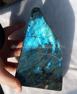 China High Seeing Natural Labradorite Cut Stone Piece From Europe , Polished Flat Labradorite Stone for sale