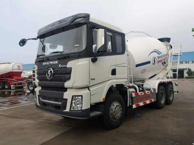 Chine Camion de mélangeur de béton blanc Shacman X3000 Camion de mélangeur de ciment EuroV à vendre