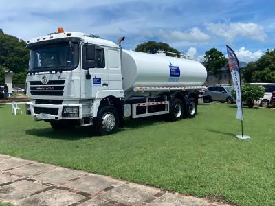 Chine Camions-citernes de pétrole jaune de 336 ch EruoV SHACMAN F3000 6x4 Camion-citerne de pétrole brut à vendre