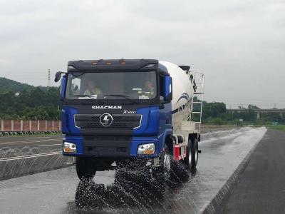 Chine Camion de transport de béton X3000 8x4 375 ch Shacman mélangeur EuroV Blanc à vendre