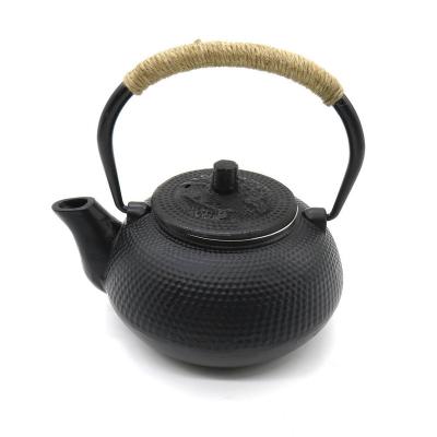 China 300ml Sustainable Chinese Cast Iron Teapots With Infuser for sale