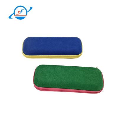 China Exquisite Luxury Felt Eyeglass Case 166*61*45Mm Sunglasses Hard Case for sale